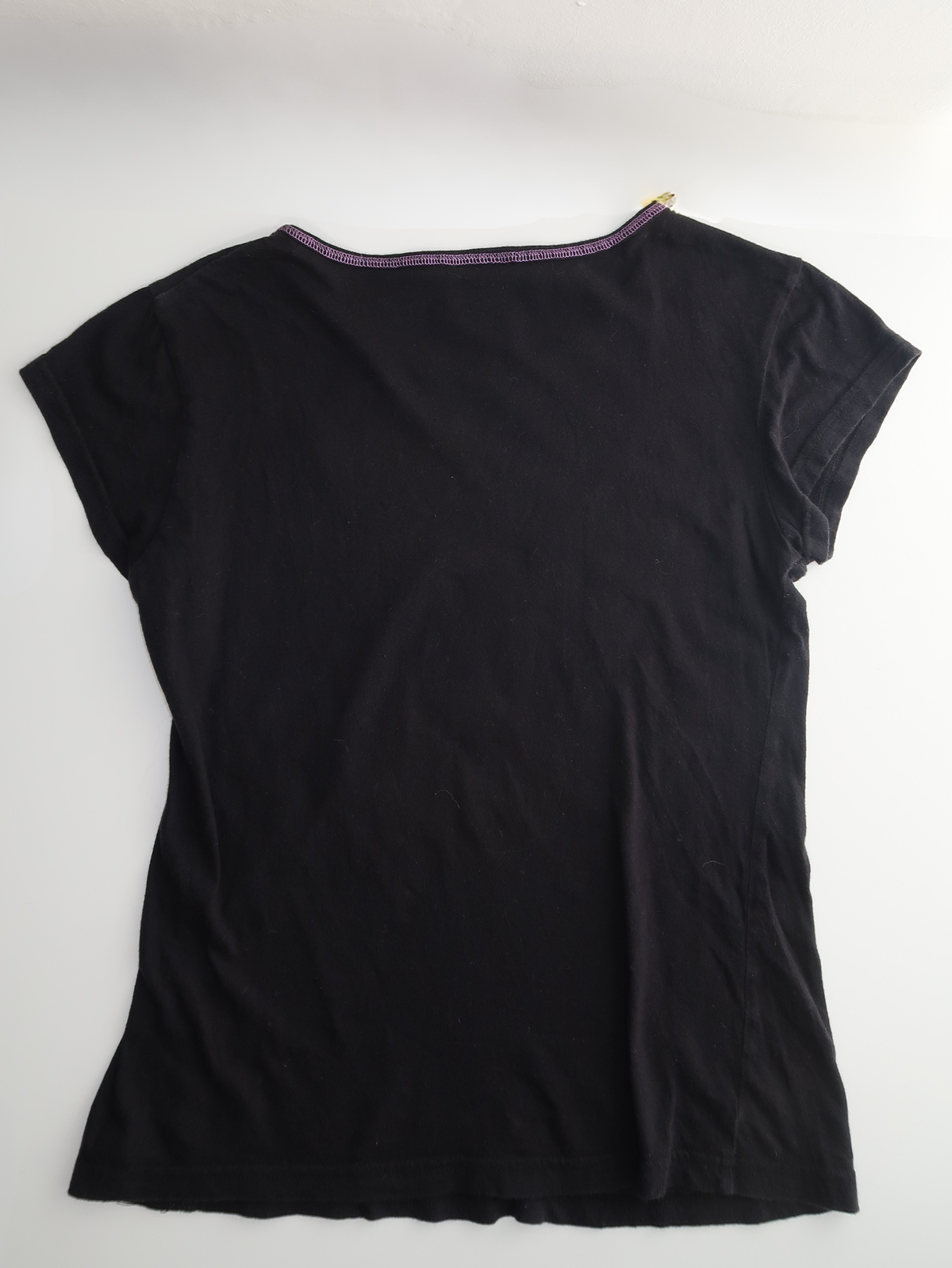 A018: “sabrina goes to PE” | adidas black tee with purple hem