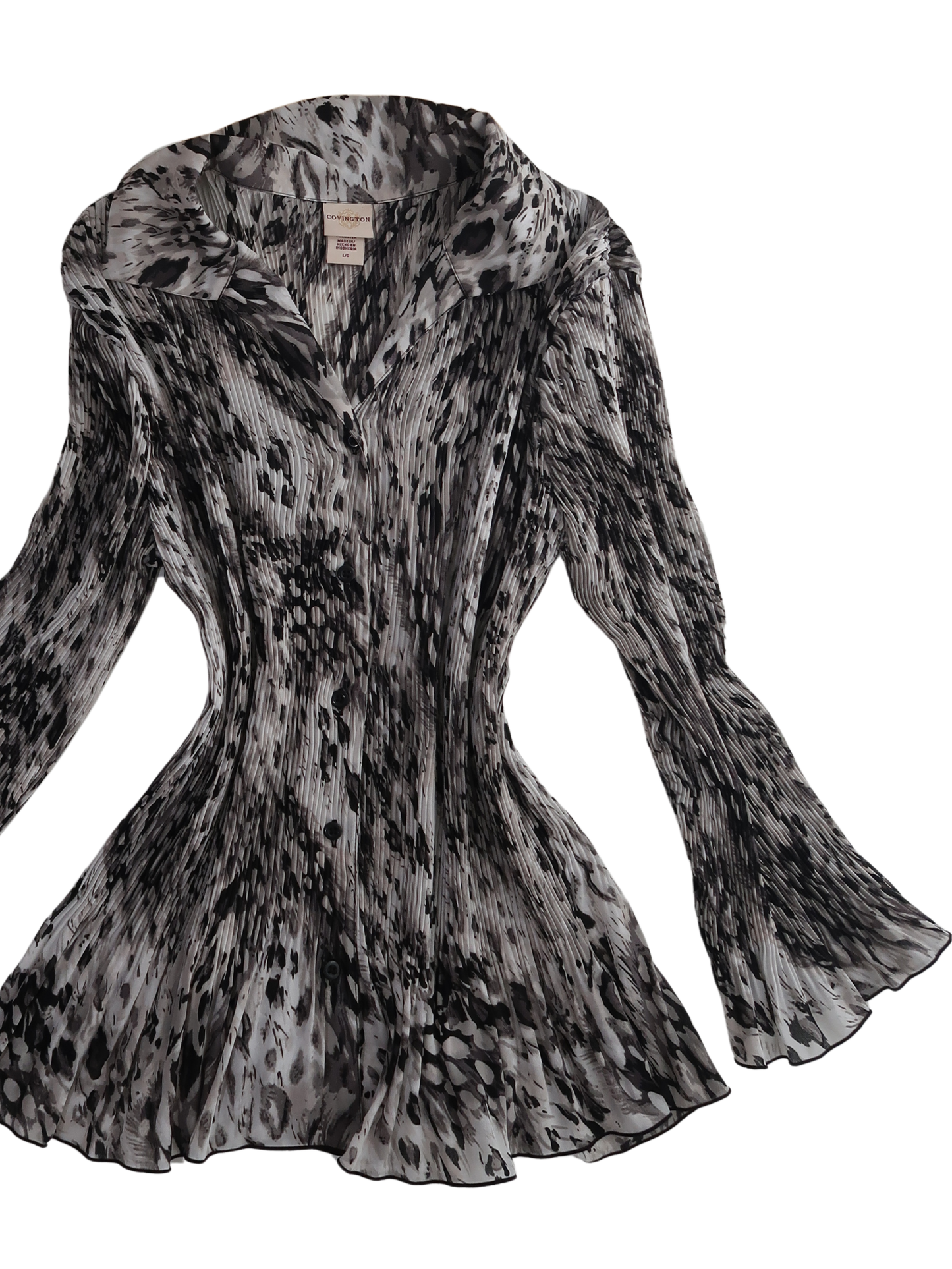 A038: “y2k business casual DIVA” | y2k patterned collared shirt with cropped sleeves
