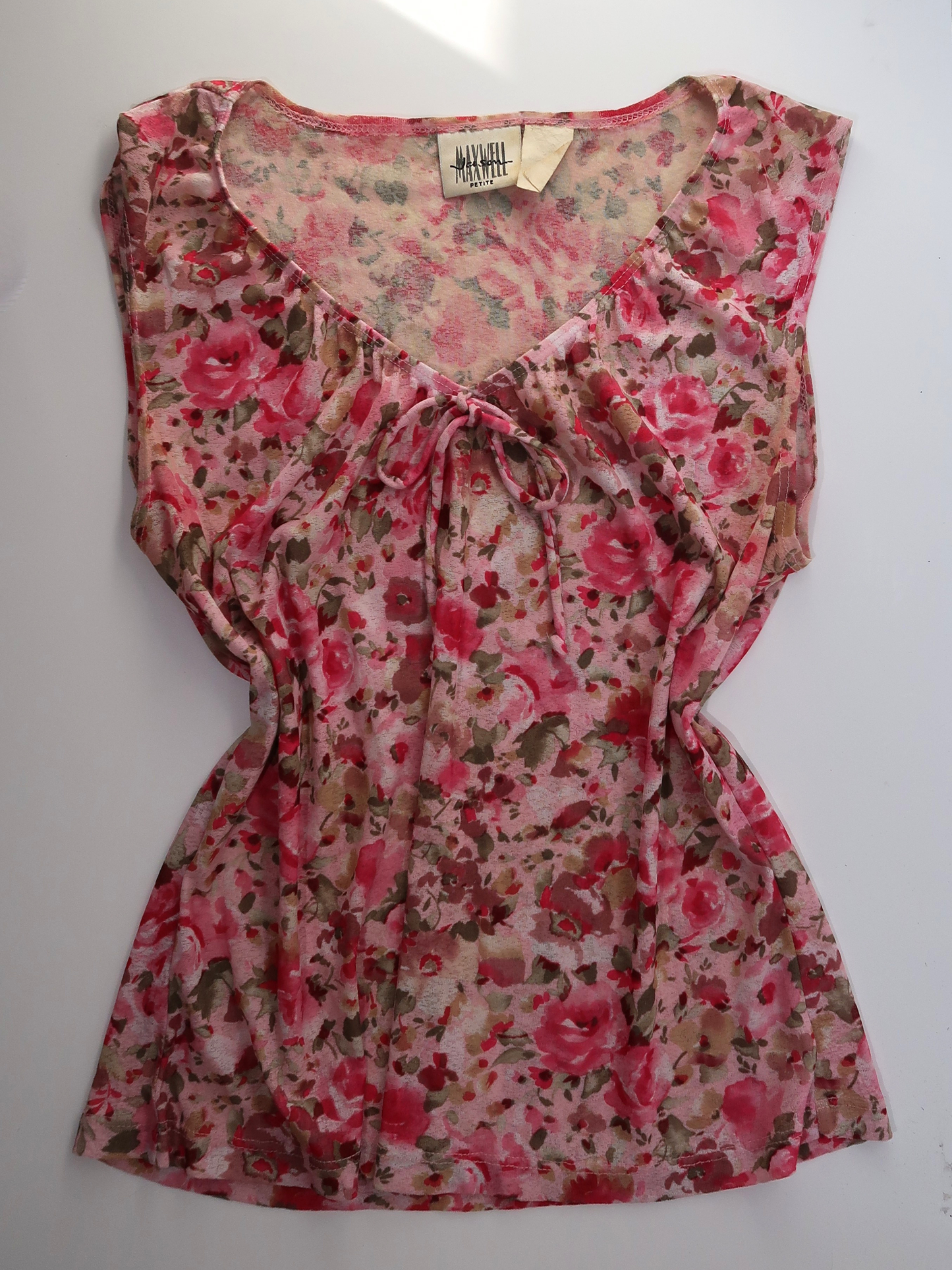 A002: “she’s a country flower” | vintage pink floral top