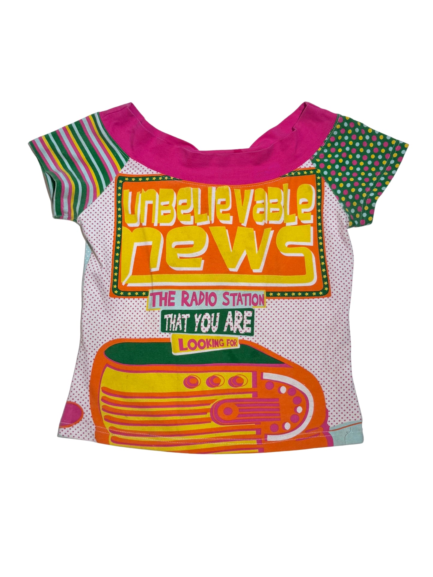 A085: "health tips pop" - boat neck pop art funky top