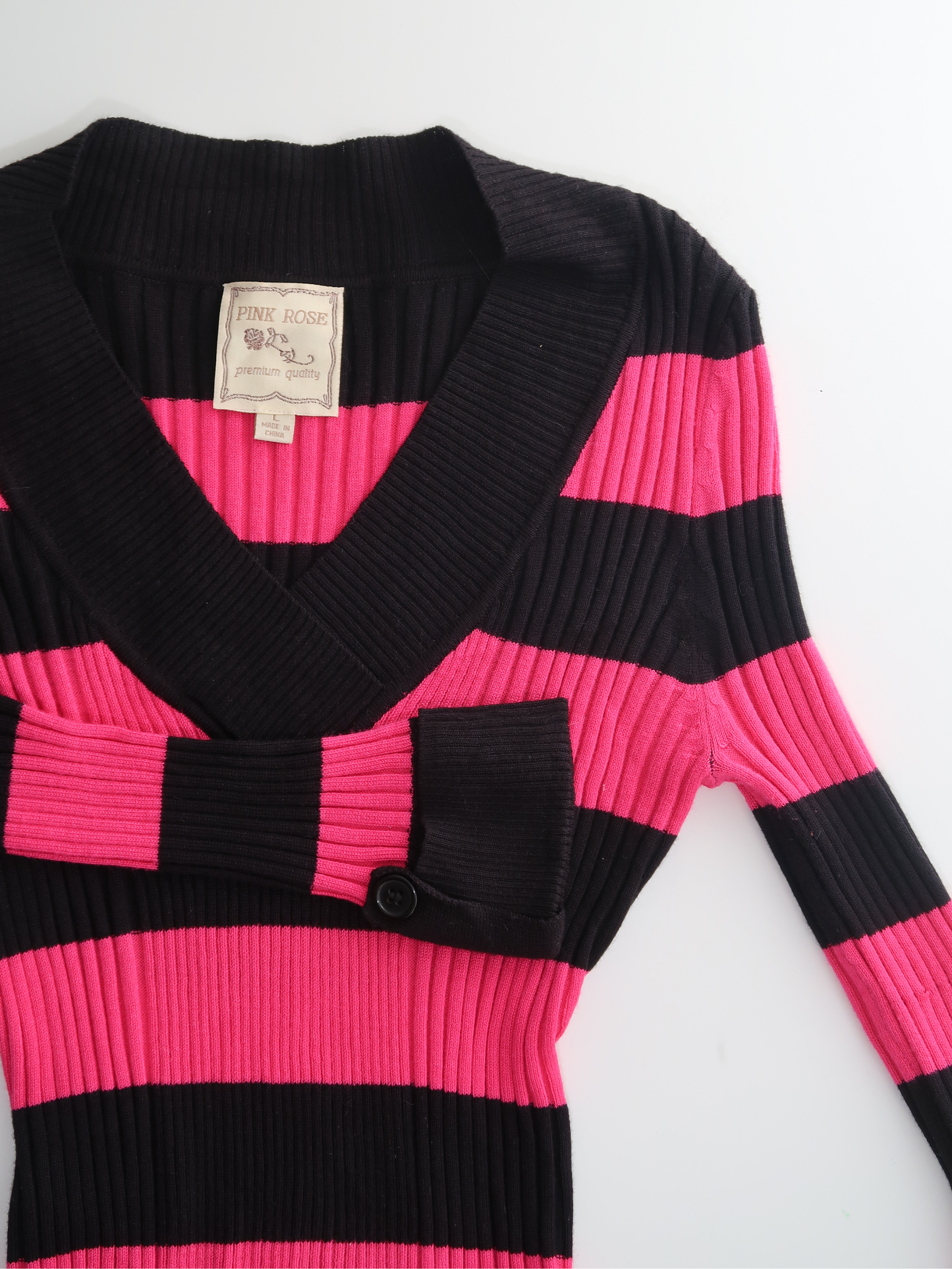 A014: “denice the menice” | v neck grunge striped jumper