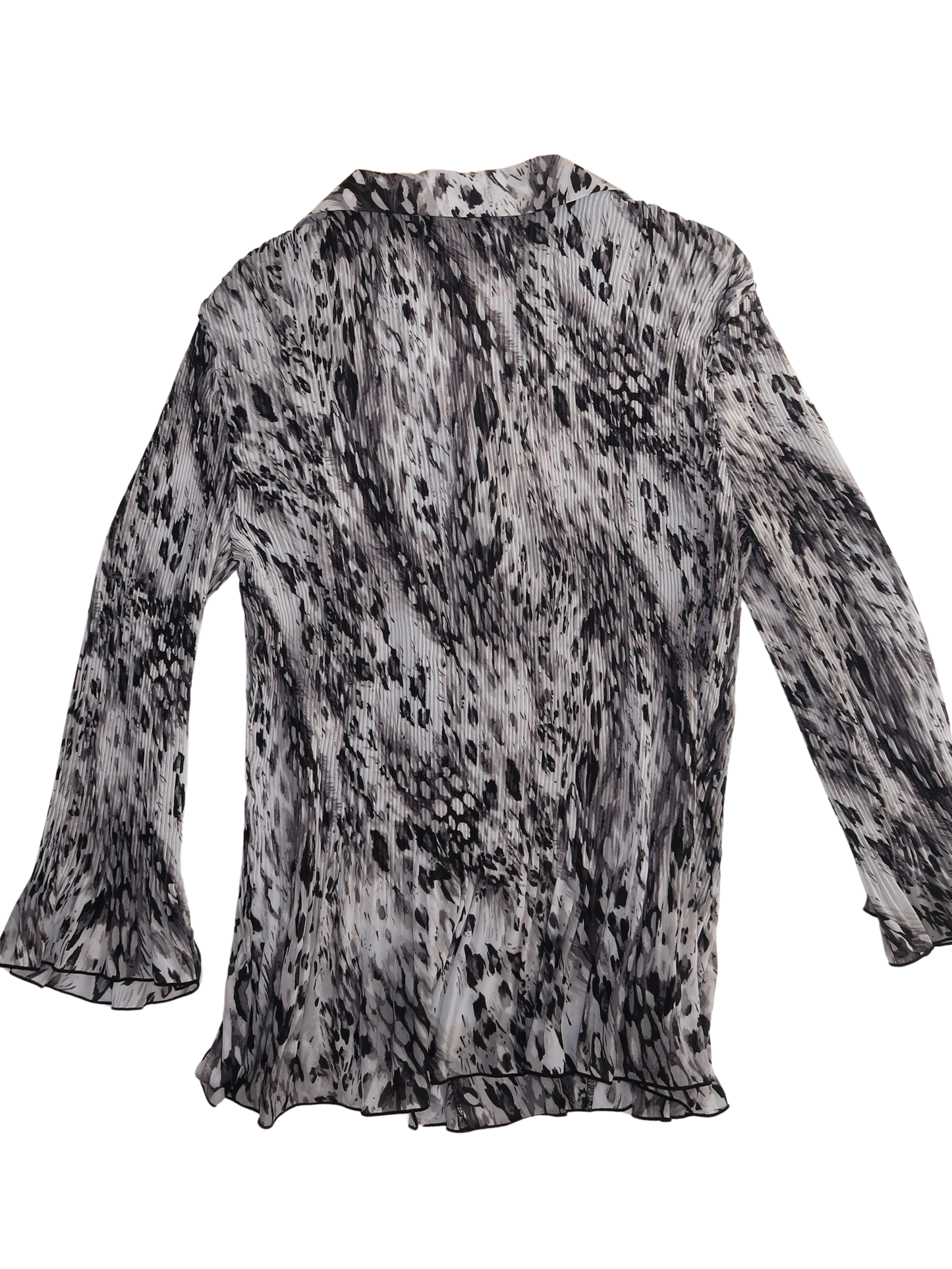 A038: “y2k business casual DIVA” | y2k patterned collared shirt with cropped sleeves