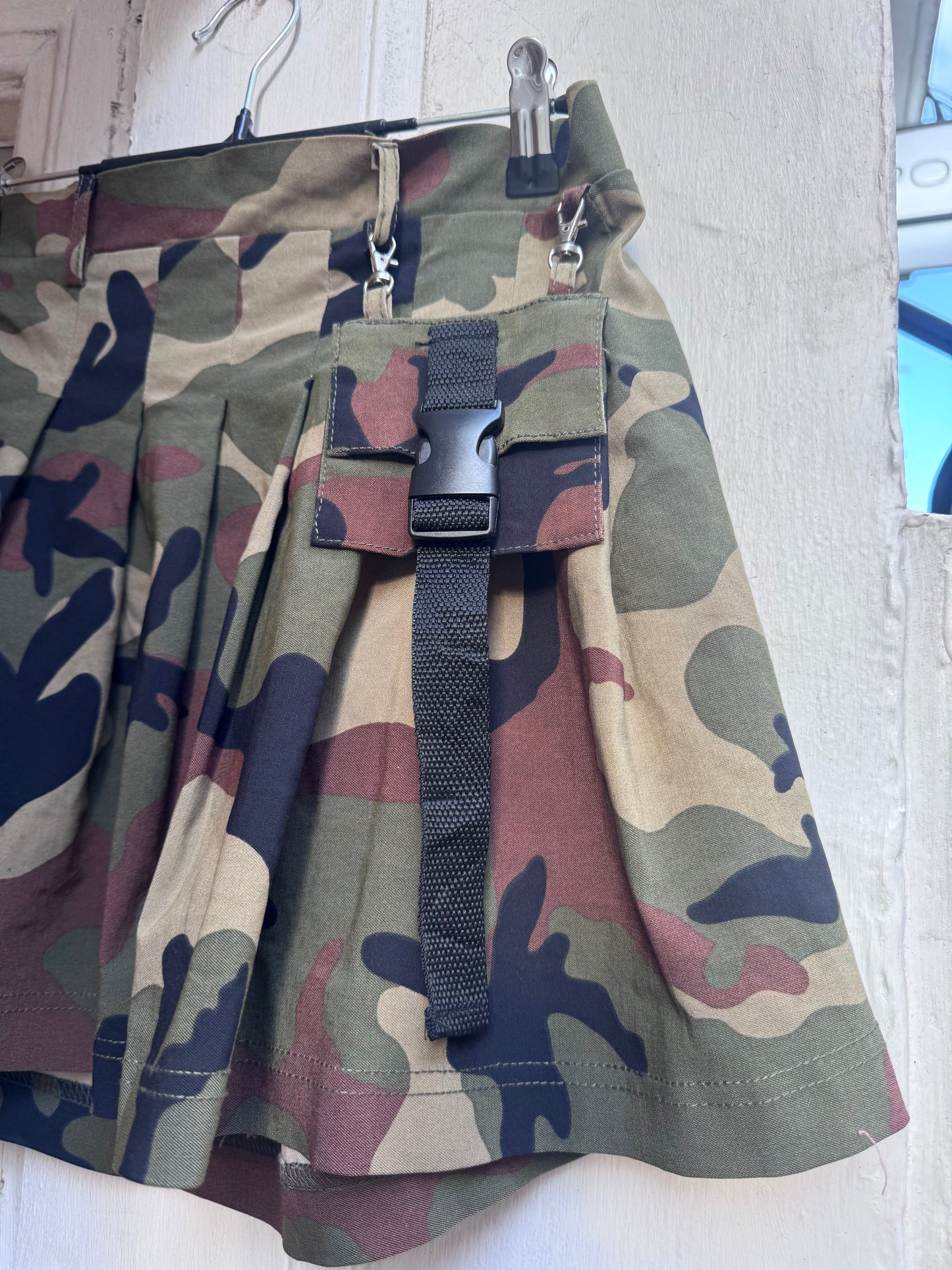 B004 - lara croft camo mini skirt with a cheeky wee pocket xx