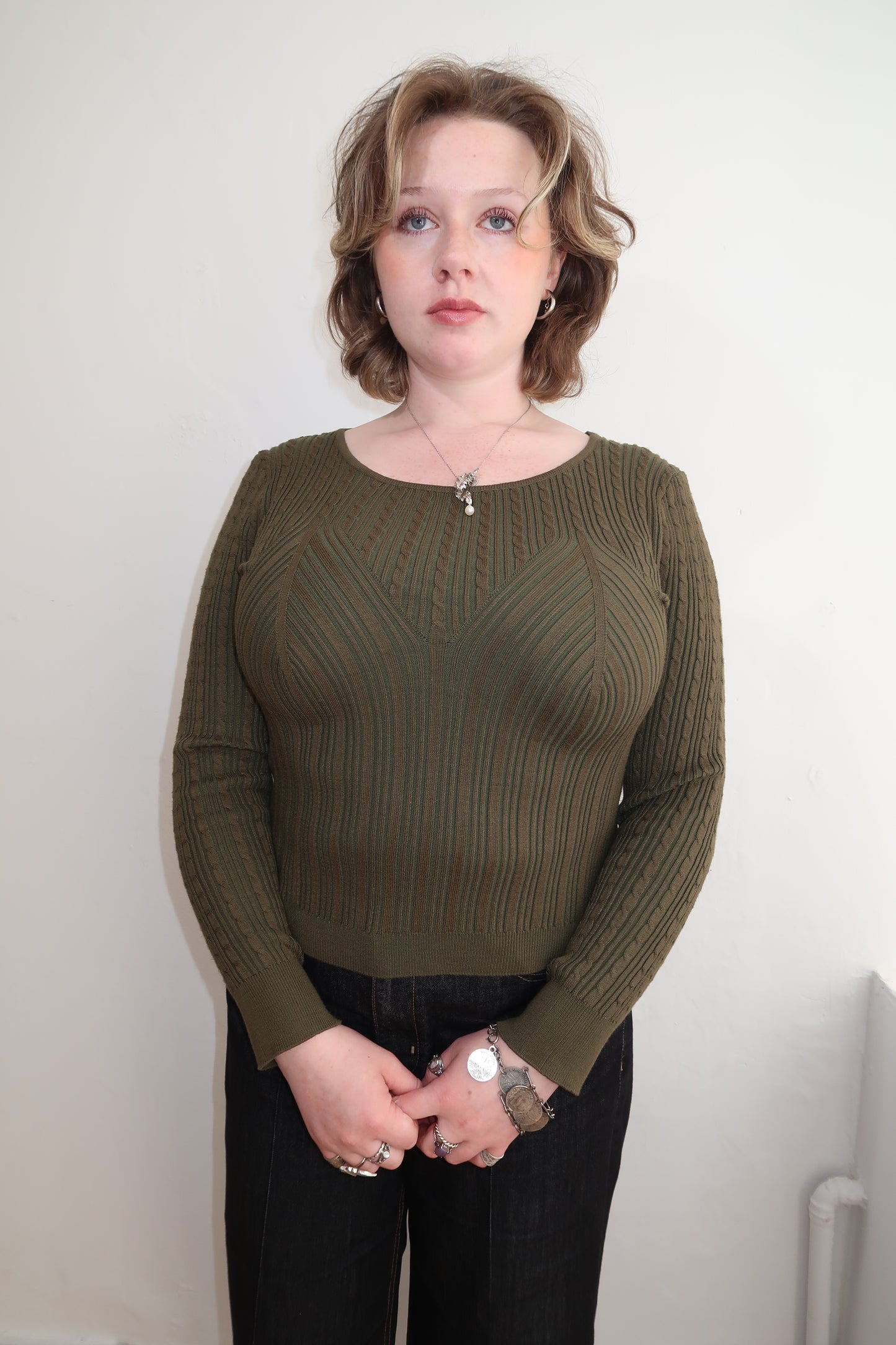 A019: “anyone can see im a stuffed olive” | olive green knit