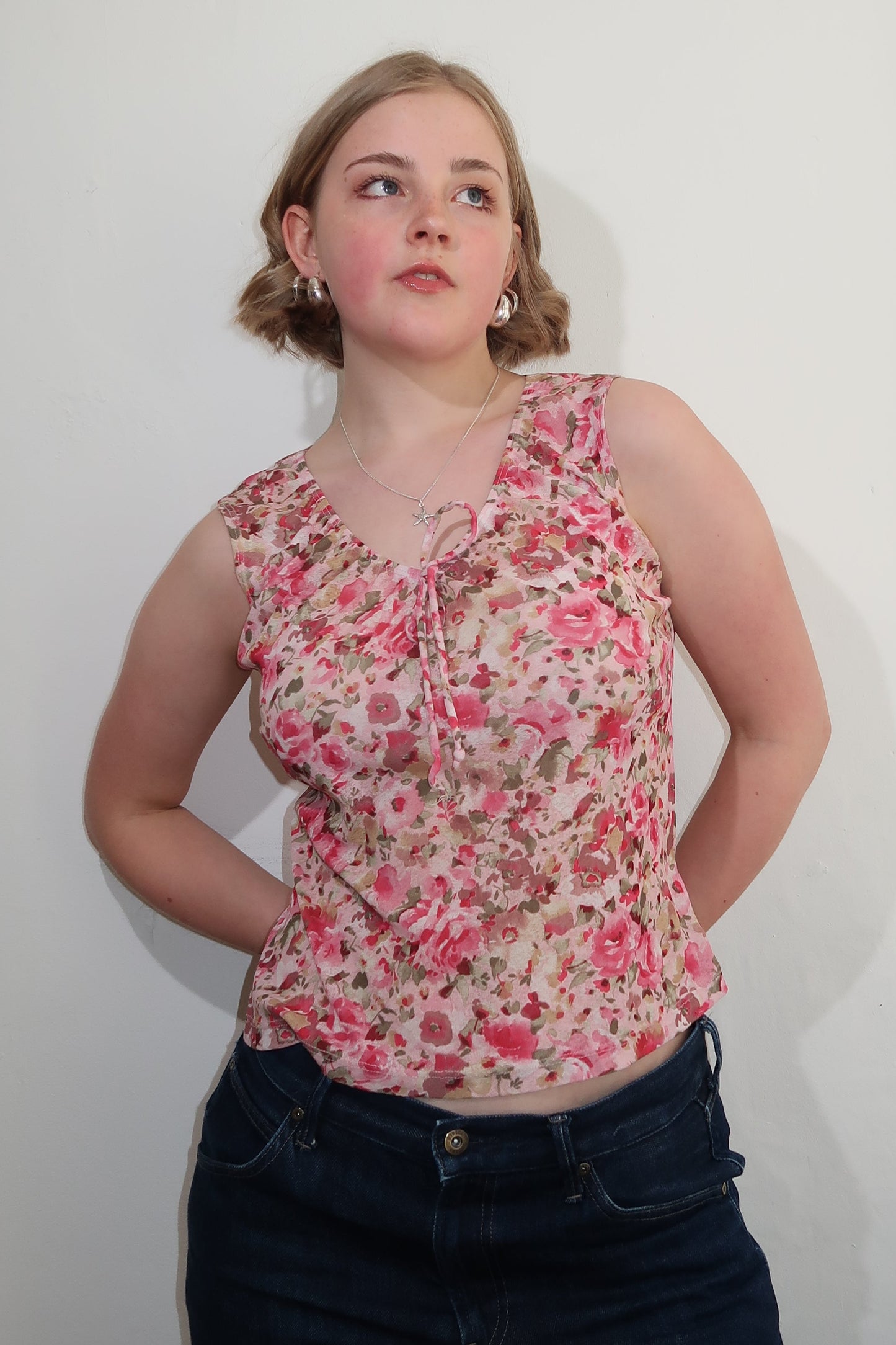A002: “she’s a country flower” | vintage pink floral top