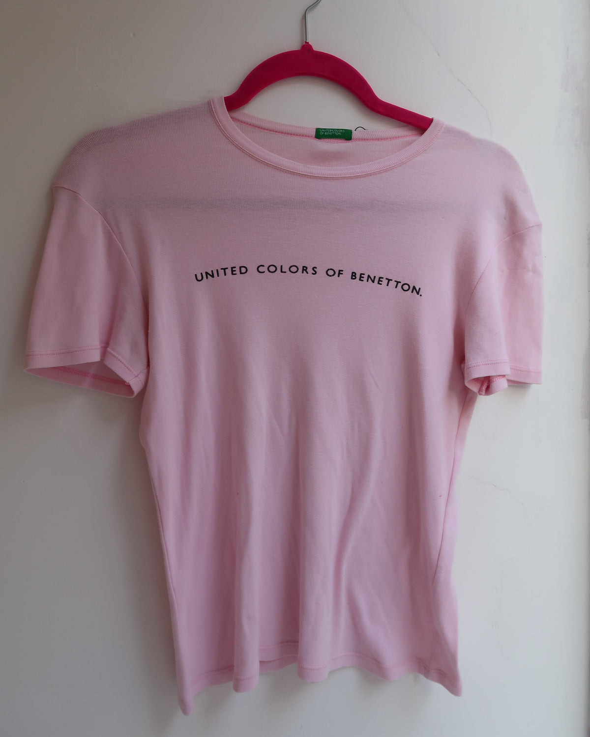 B010 "nobody puts baby (tee) in the corner" | united colours benetton baby tee pink