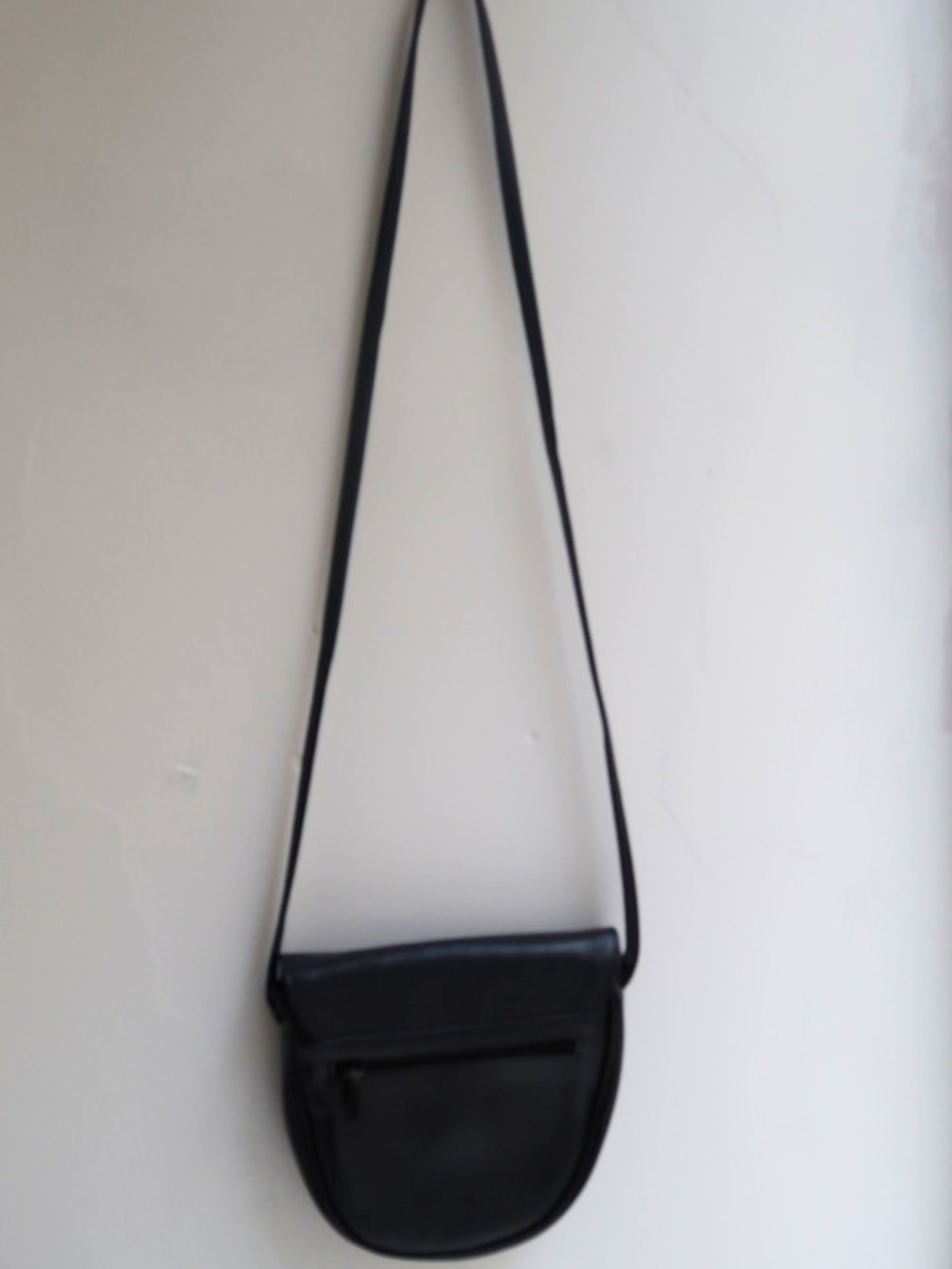 B009 - cose italiane foldover black leather cross body bag
