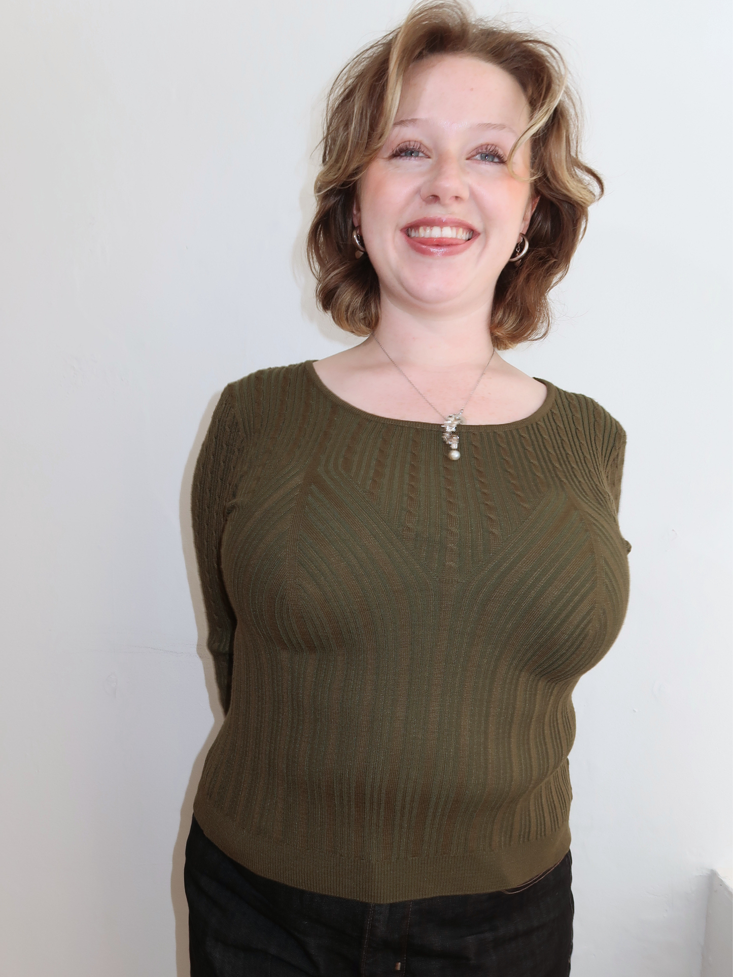 A019: “anyone can see im a stuffed olive” | olive green knit
